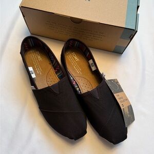 TOMS Classic Black Slip-On Loafers